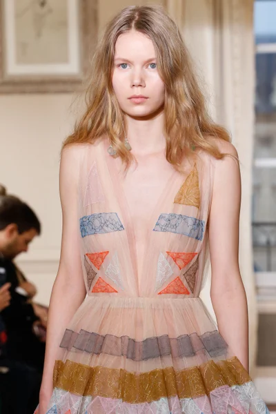 Look 63